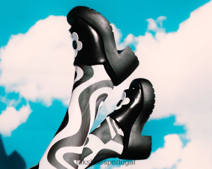 Preto branco calçados J6V0X280 mula bolha margarida mulheres T.U.K. Footwear