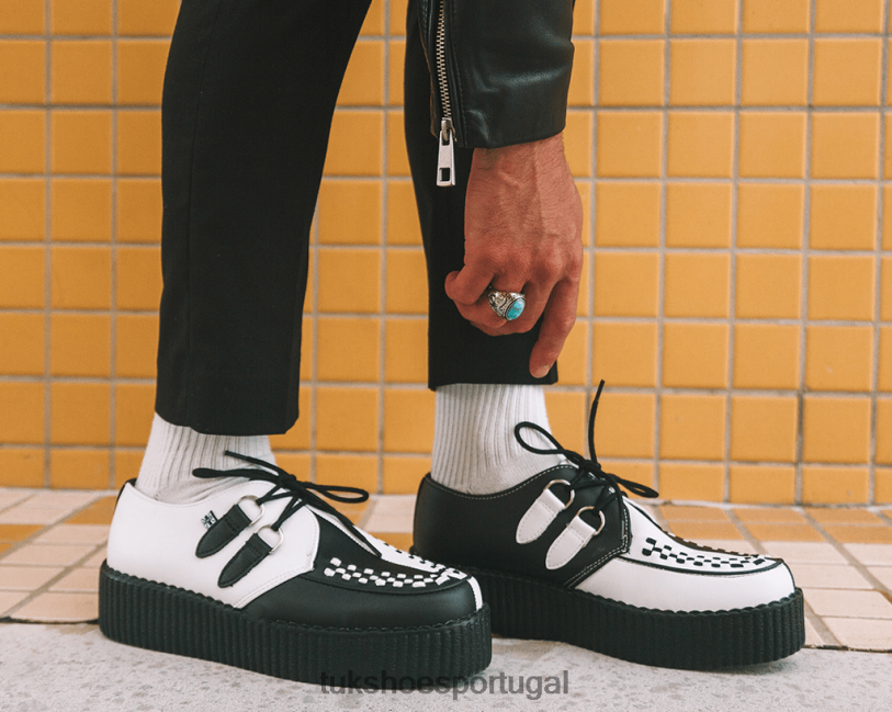 Preto branco calçados J6V0X122 trepadeira de dupla personalidade mulheres T.U.K. Footwear