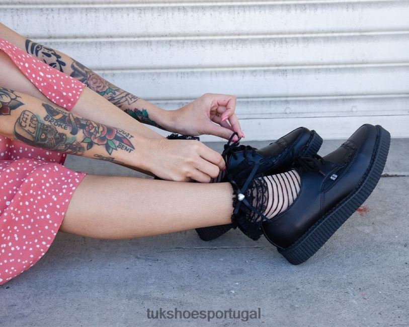 preto calçados J6V0X13 trepadeira pontiaguda com cadarço de couro mulheres T.U.K. Footwear